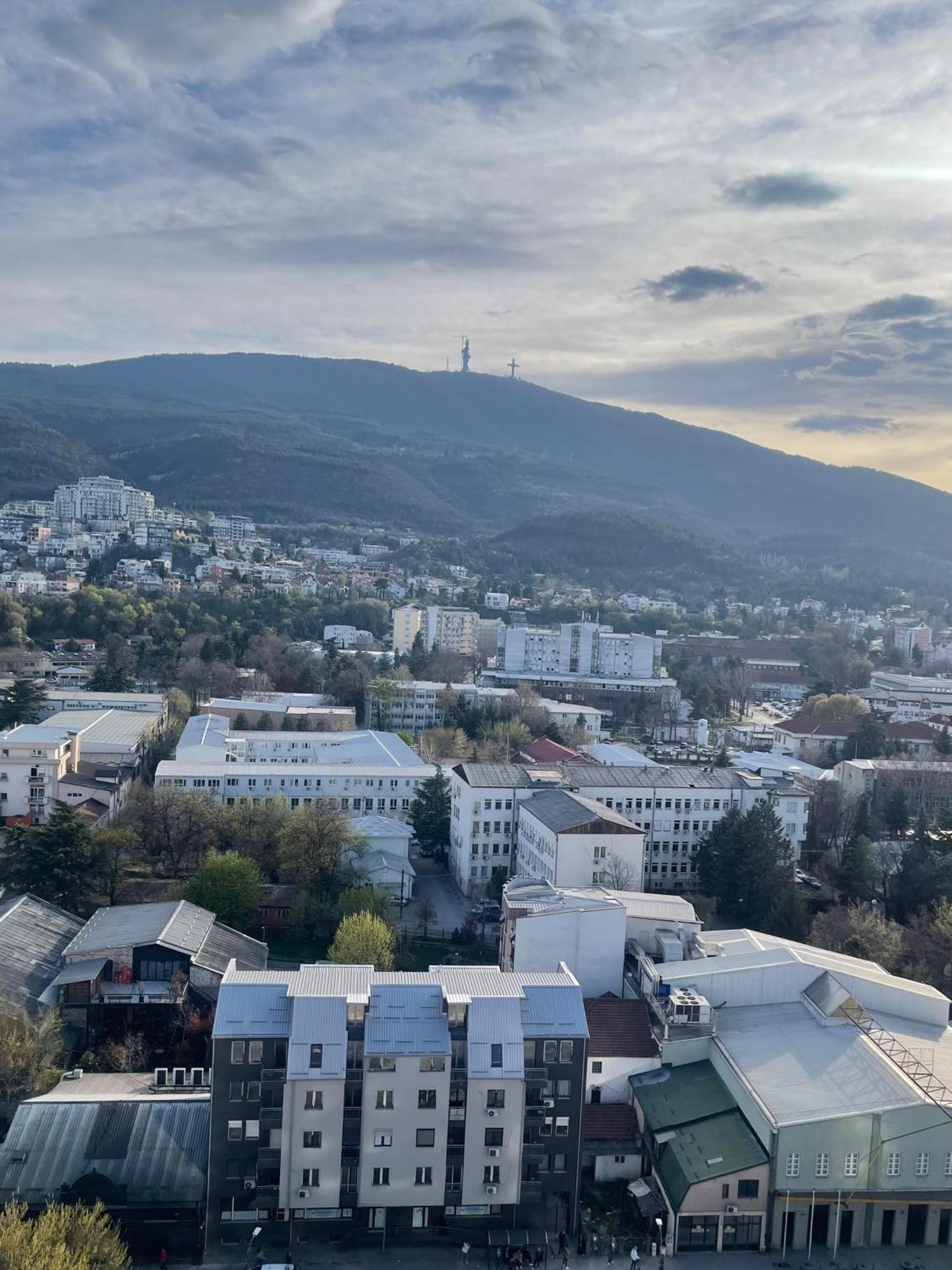 180° View Apartment In Diamond Building Skopje Exteriér fotografie