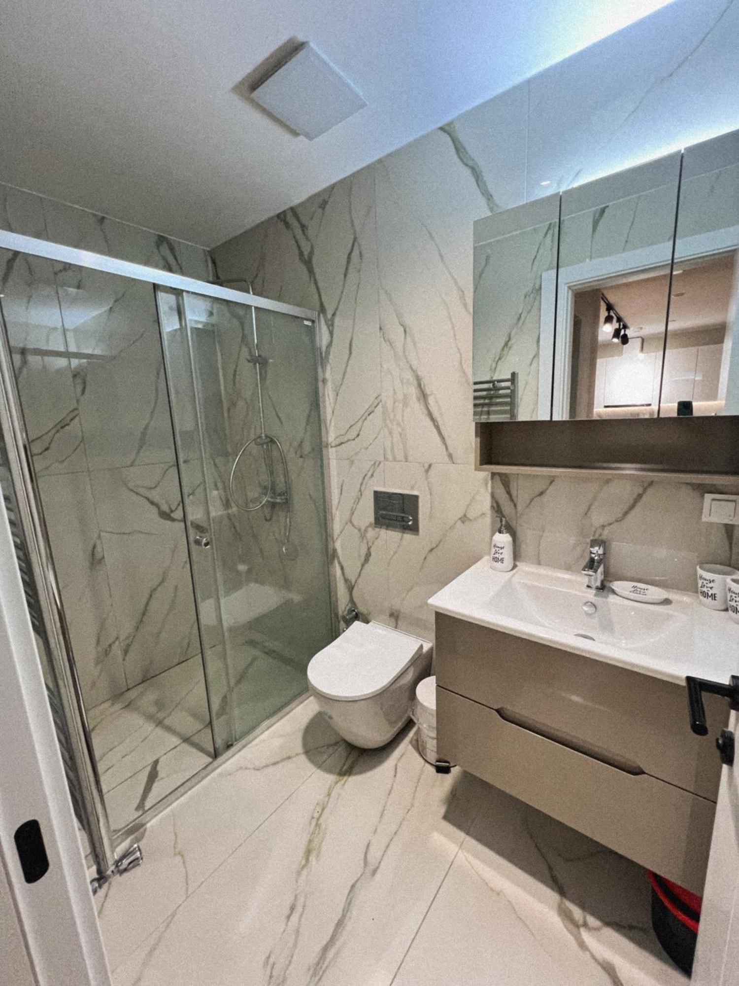 180° View Apartment In Diamond Building Skopje Exteriér fotografie