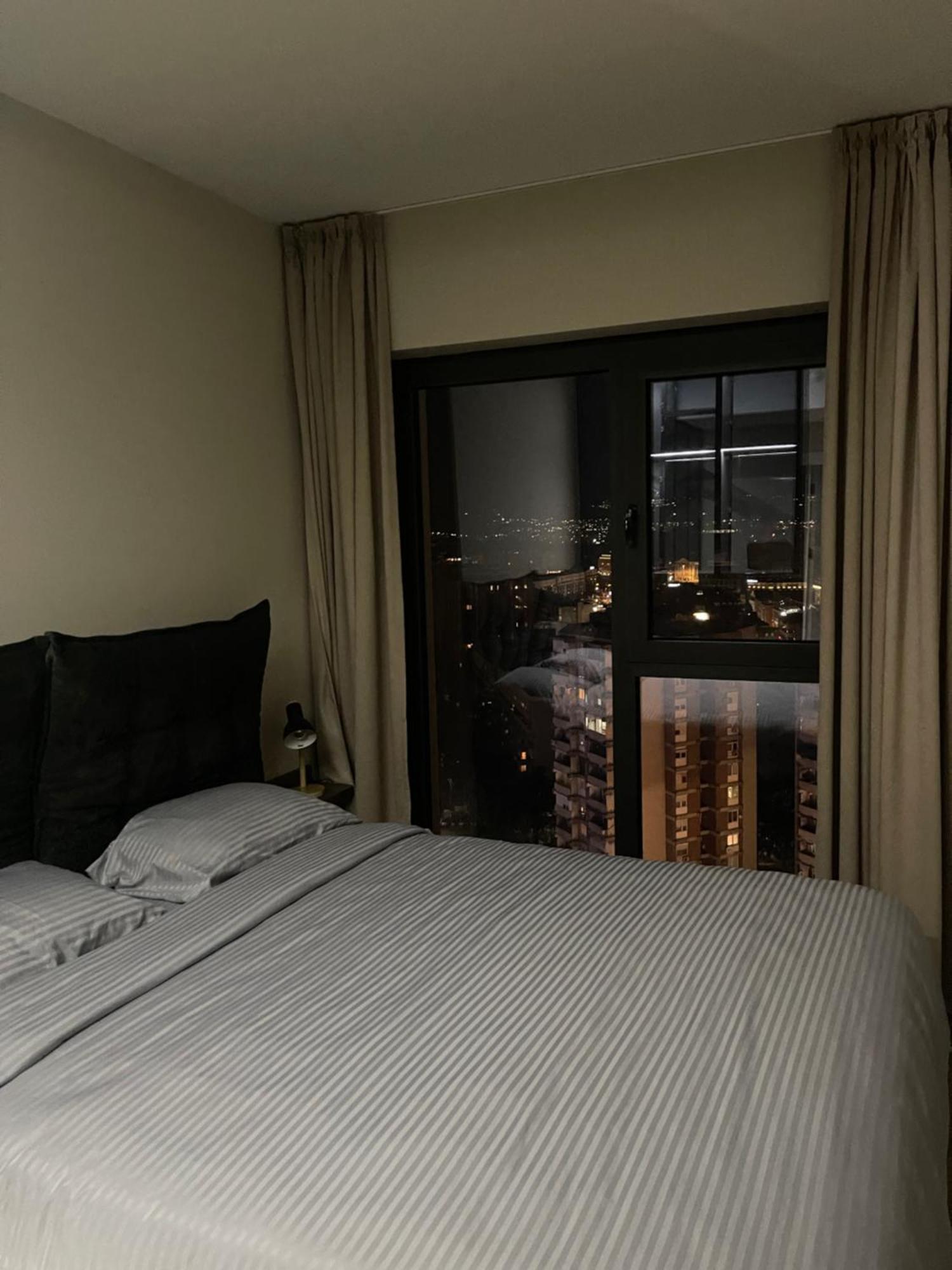 180° View Apartment In Diamond Building Skopje Exteriér fotografie